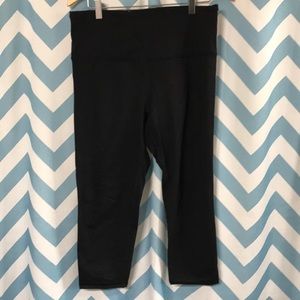 Victoria secret sport Capri leggings